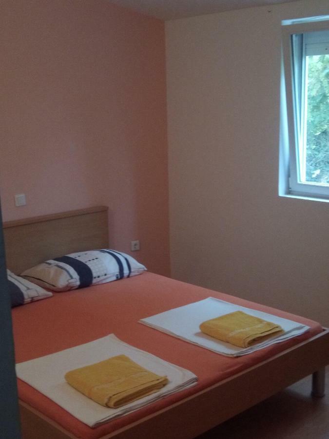 Apartment Marta Нін Екстер'єр фото